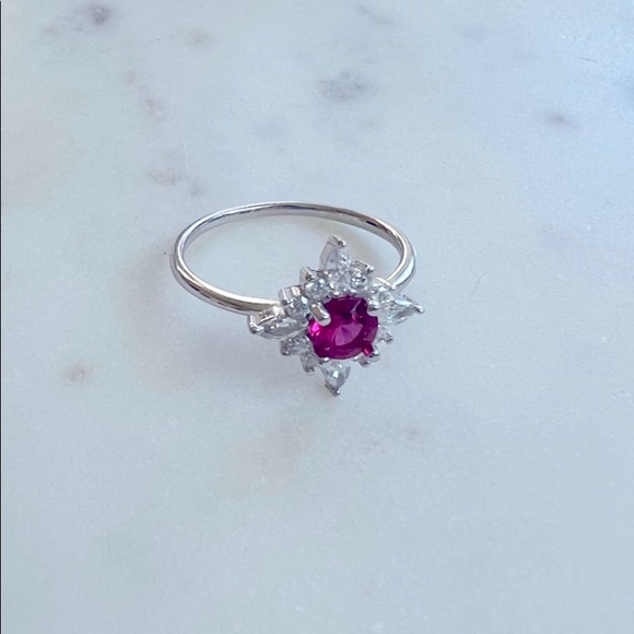 Sale $18 Firm! .925 Sterling Silver Starburst Simulated Ruby Cz Ring - Picture 14 of 15